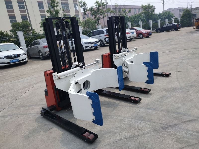 PAPER-ROLL-HADNLING-EQUIPMENT
